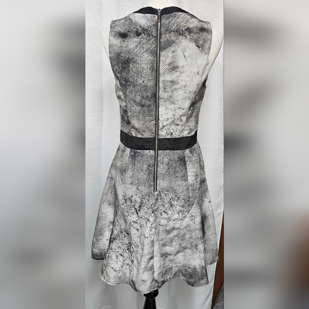 Mossimo Black & White Sleeveless Printed Fit-and-Flare Dress Medium - Picture 3 of 9